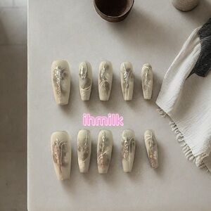 Presell:”Silver Liquor” Custom Press-on Nails Cyberpunk Serie